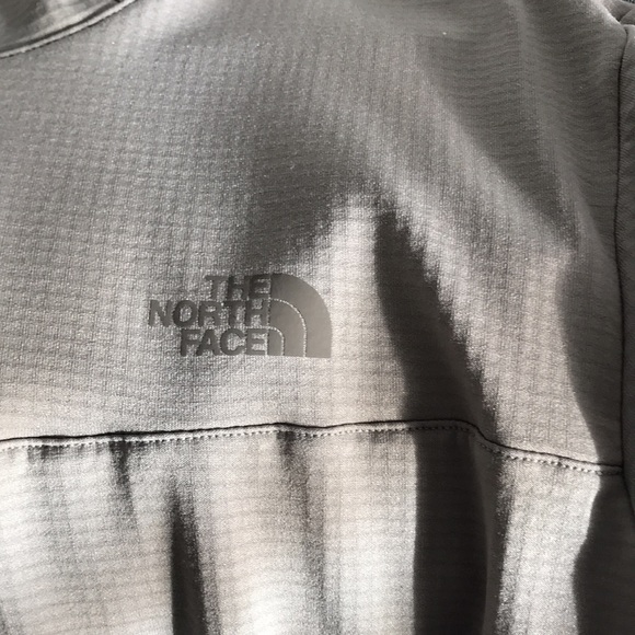 North Face sweater - Picture 2 of 4